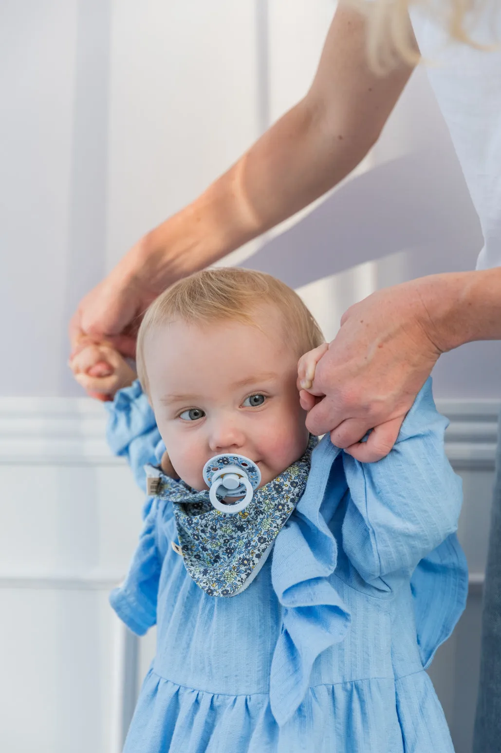 BIBS x LIBERTY Bandanna Bib Chamomile Lawn/Baby Blue