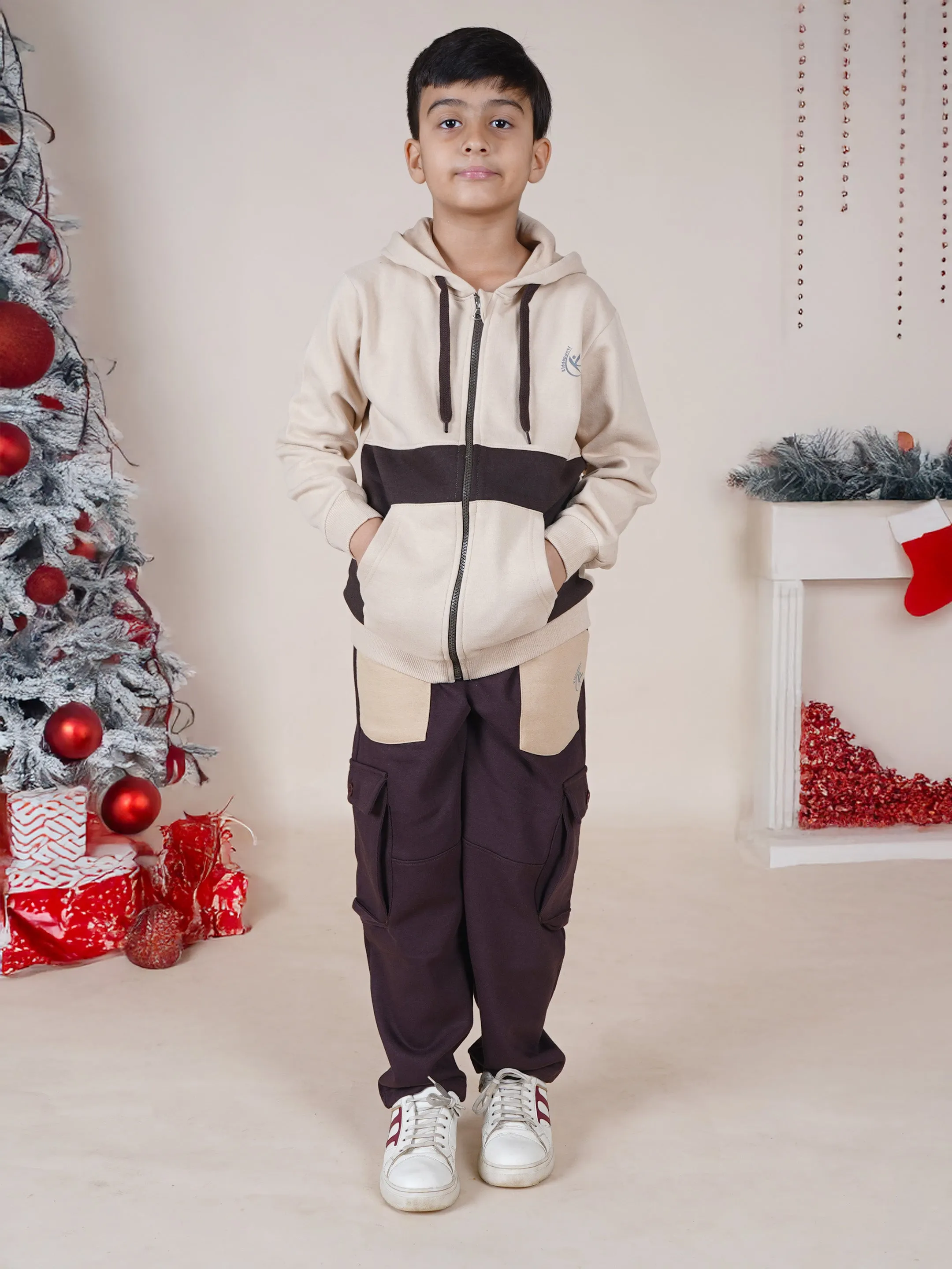 Boys Fleece Full Sleeves Cut & Sew Front Zip Up Hooded Sweatshirt