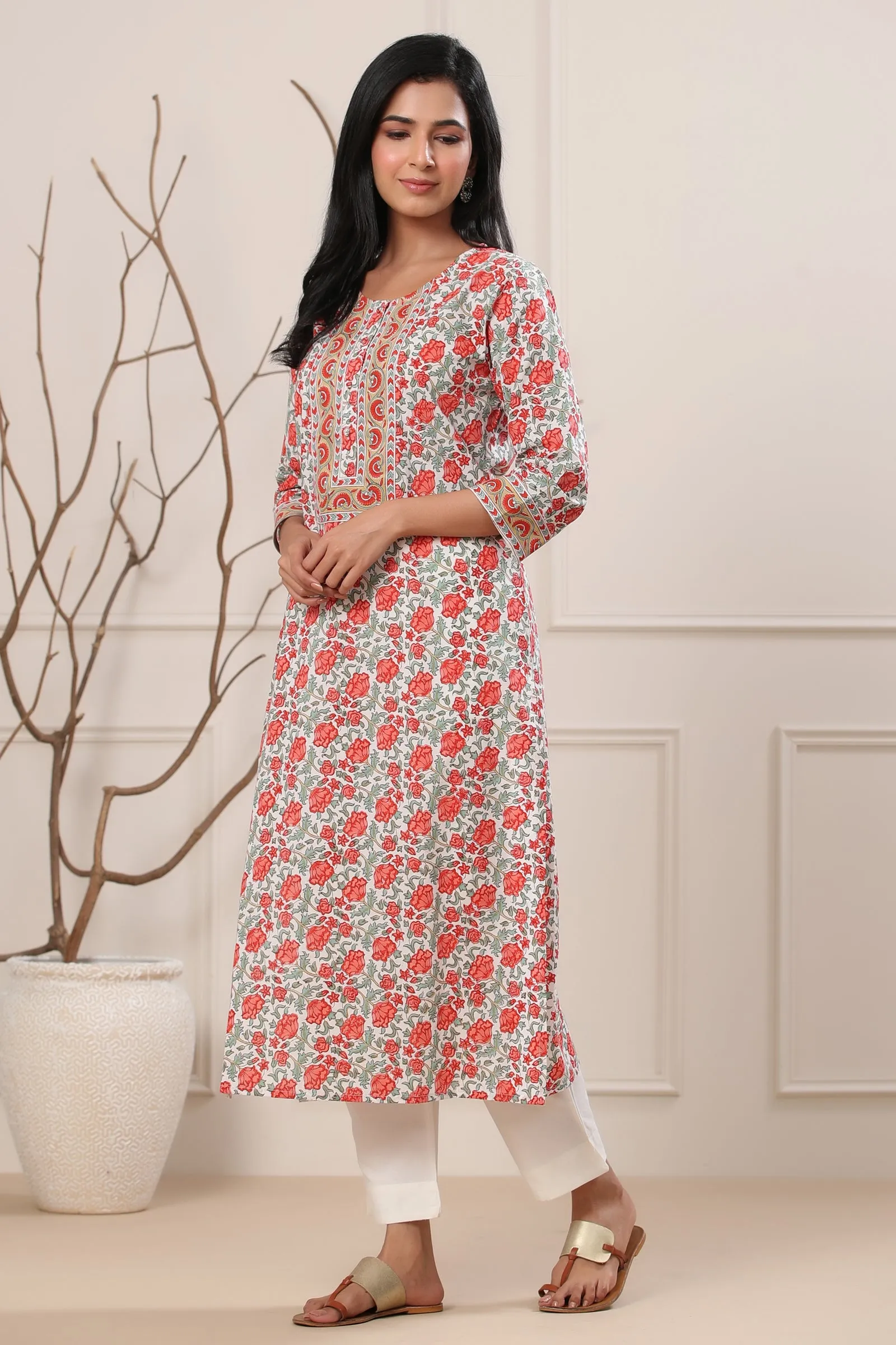 Firdous Farwa Peoney Jhaal Straight Kurta