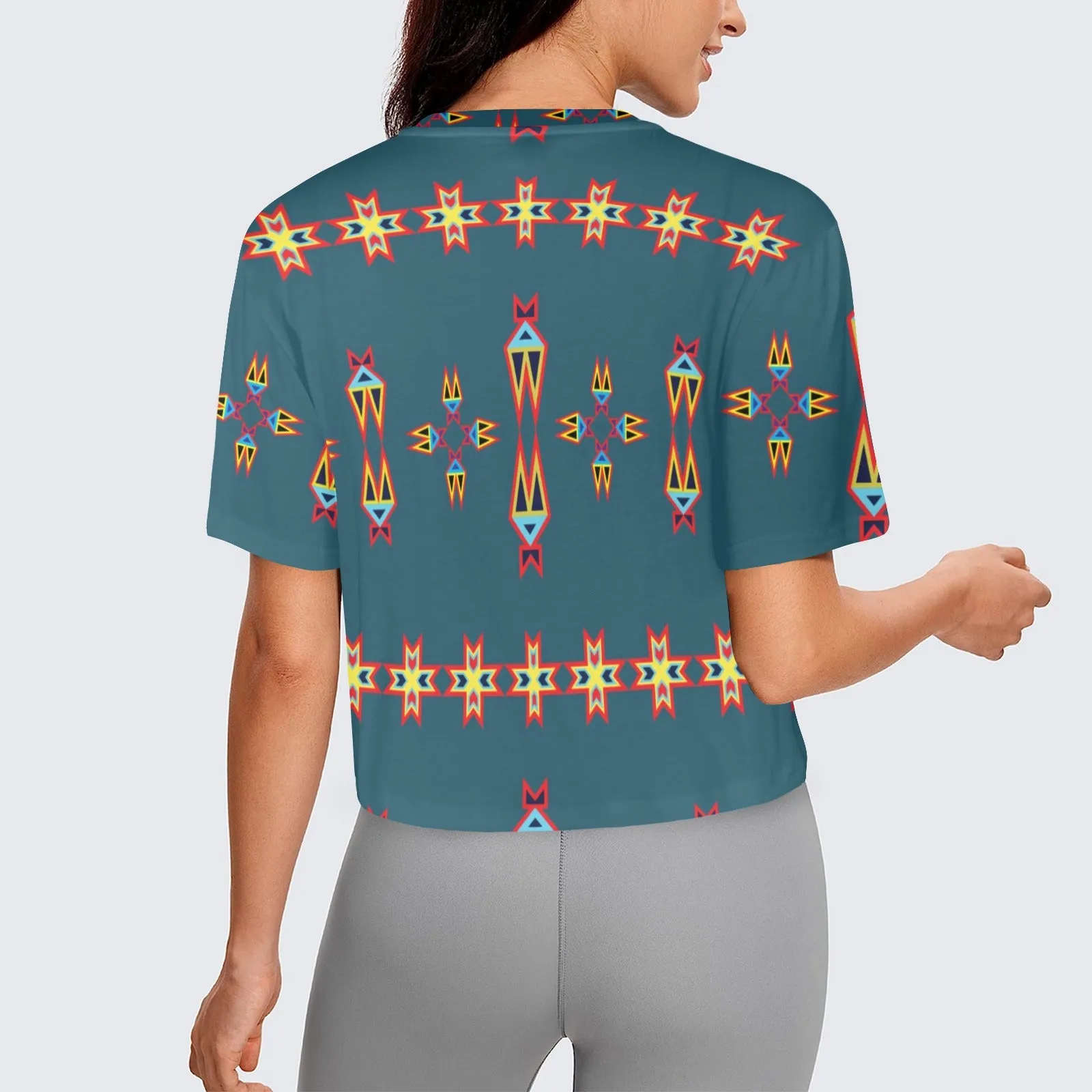 Four Directions Lodges Ocean Women's Cropped T-shirt