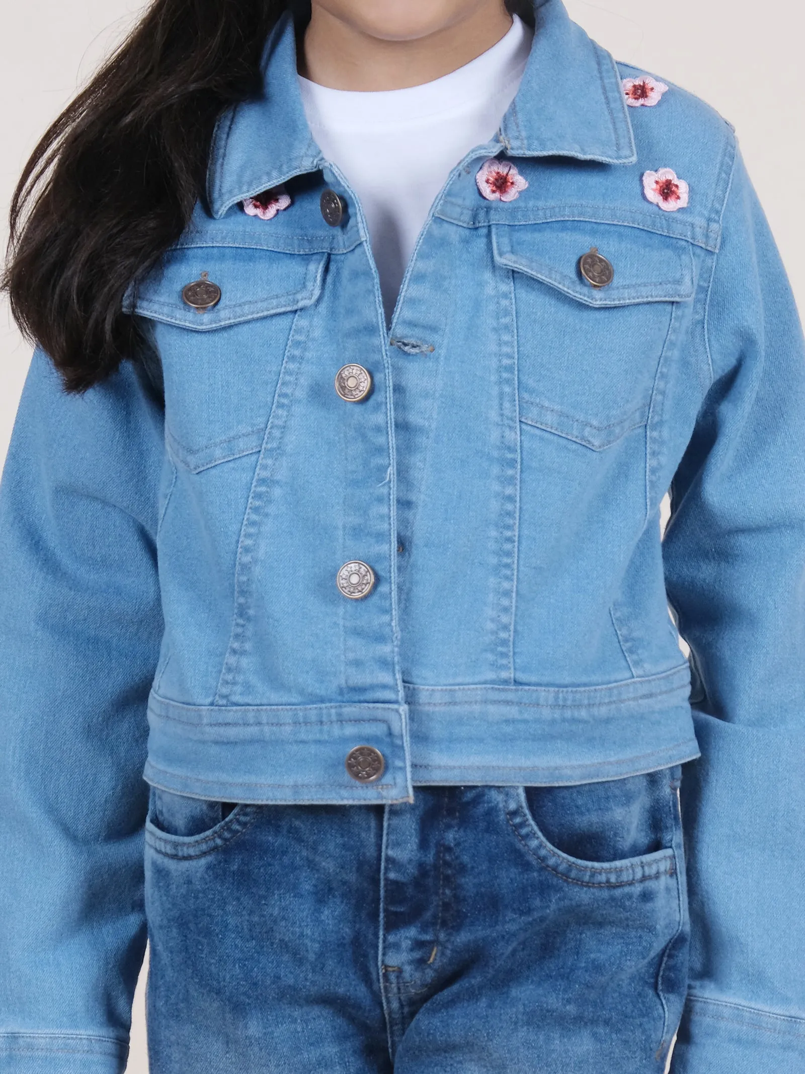 Girls Full Sleeve Flower Patch Detailed Crop Denim Jacket