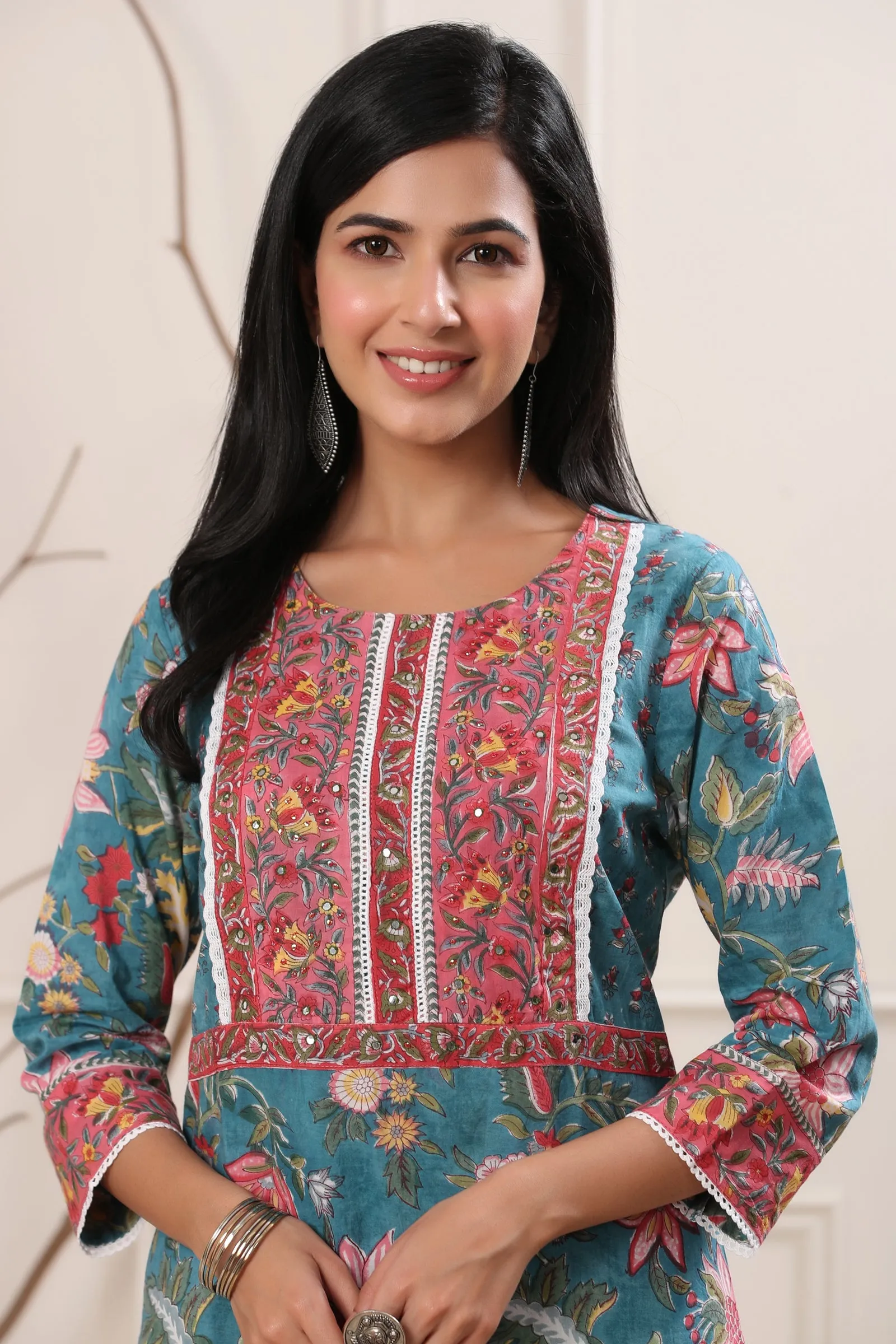 Maheen Firdous Bagh Stright Mul Mul Kurta