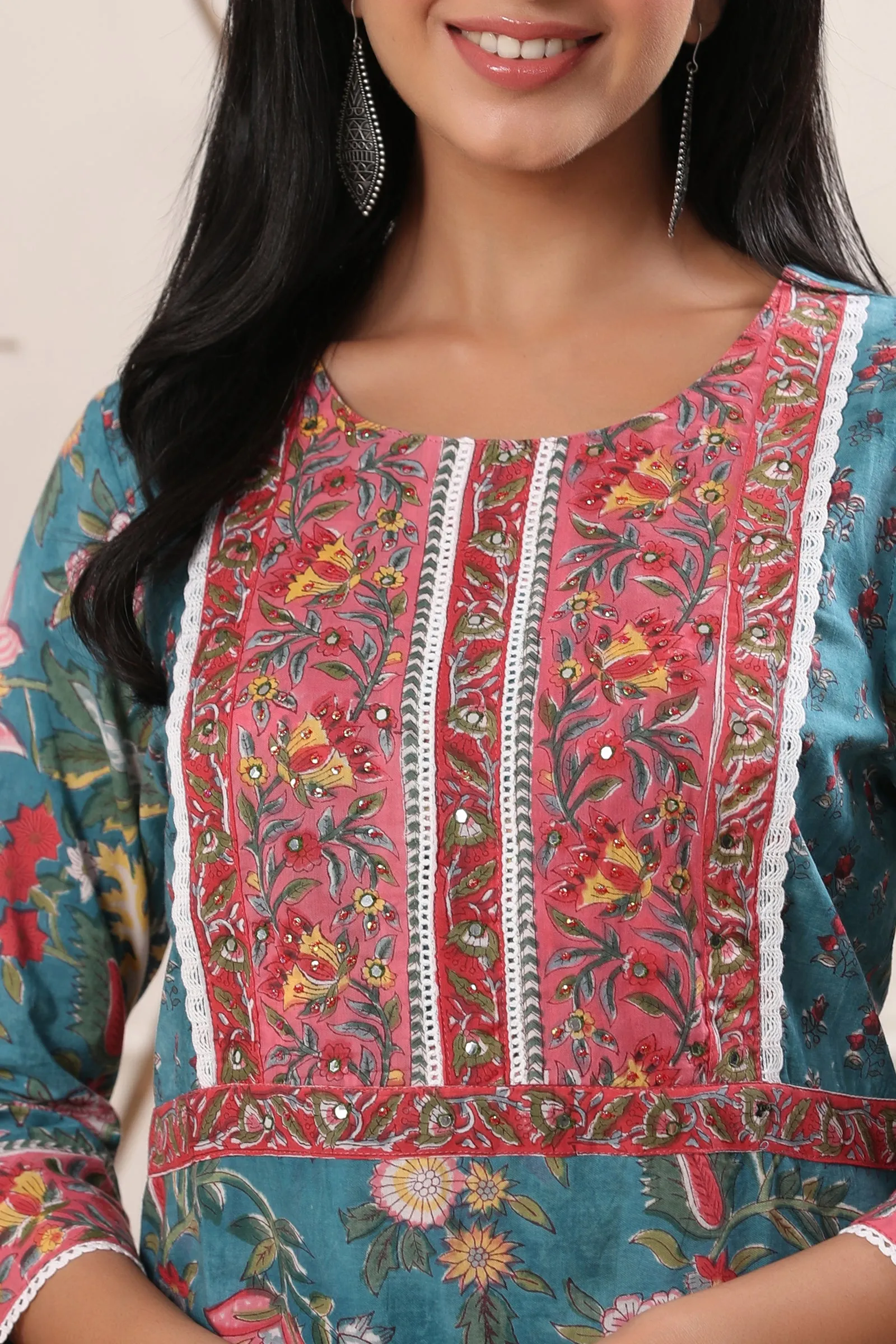 Maheen Firdous Bagh Stright Mul Mul Kurta